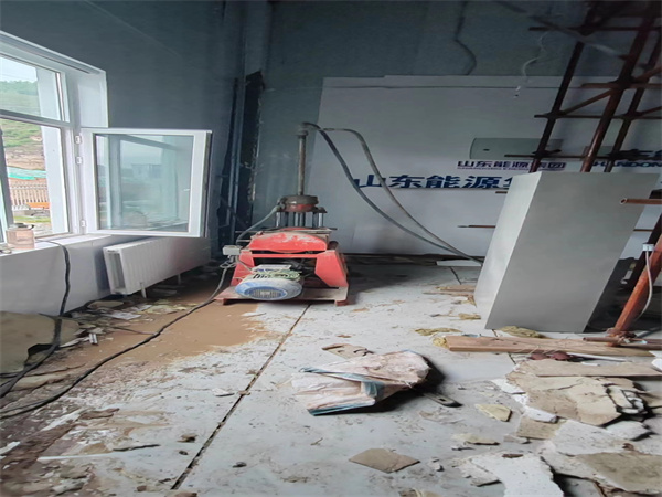 钟山地基基础下沉墙体裂缝加固注浆顶升施工